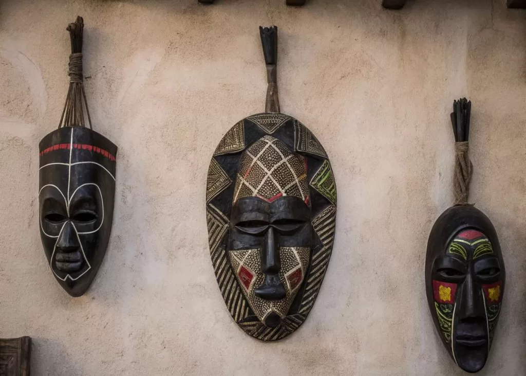 máscaras estilo artesanato africano